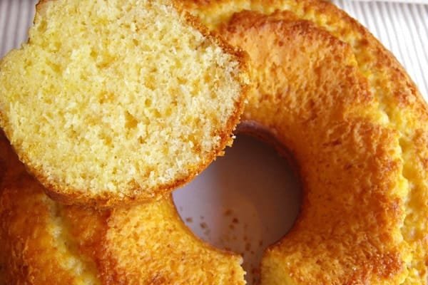 Bolo de trigo simples