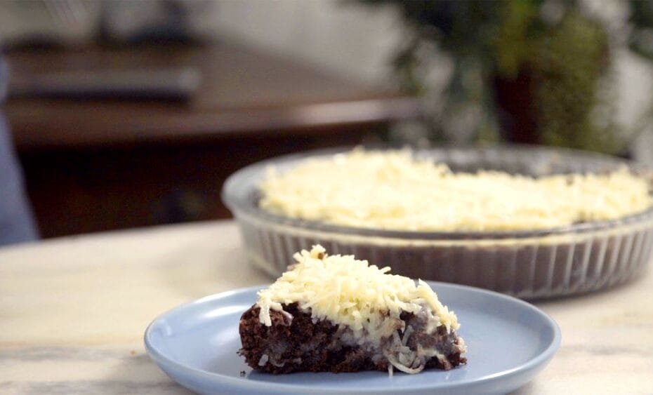 Bolo de chocolate com coco