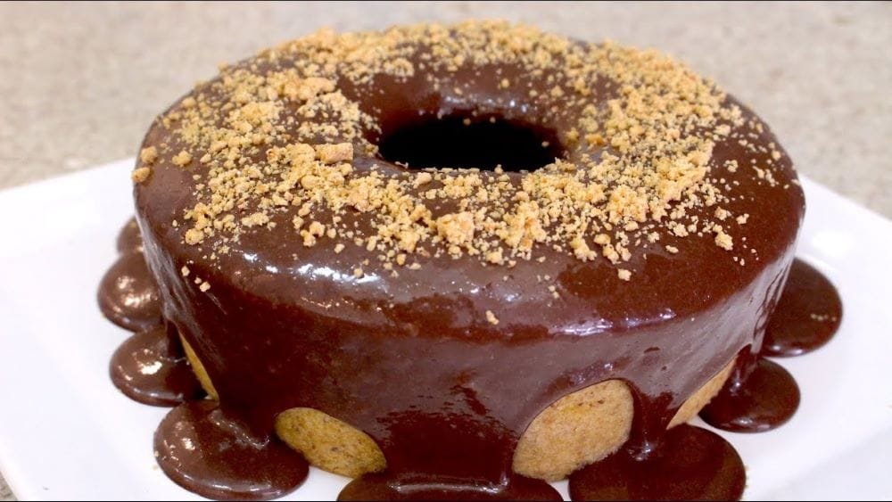 Bolo de Chocolate com Manteiga de Amendoim: