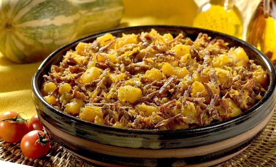 Quibebe de abóbora com carne seca