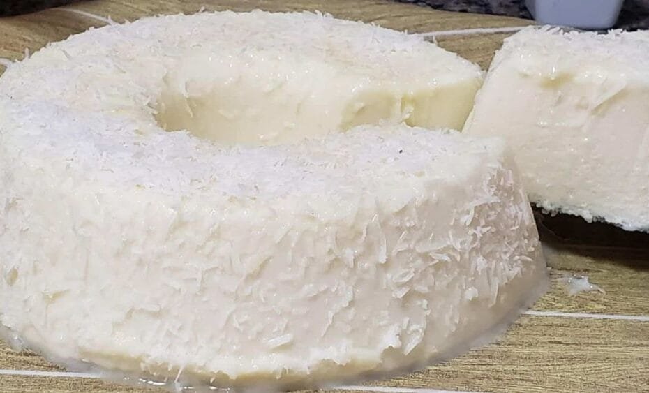 Pudim gelado de coco