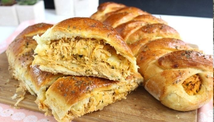 Pão recheado com frango