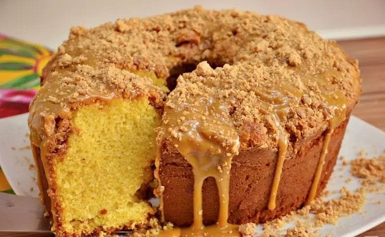 Bolo de Fubá com Paçoca