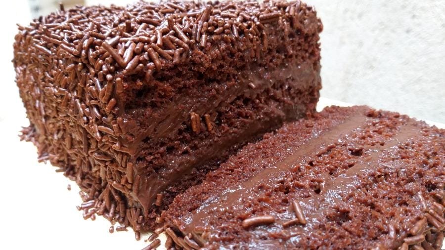 Bolo cremoso de chocolate