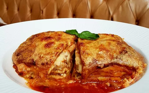 Berinjela à Parmegiana