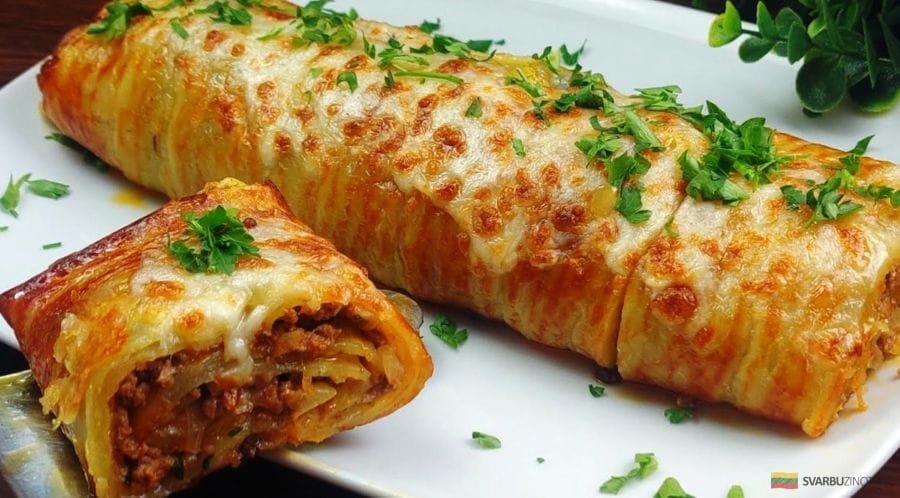 Rocambole Salgado de Batata com Carne Moída