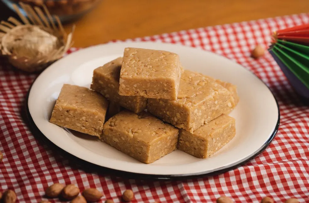 Doce de Amendoim de Corte