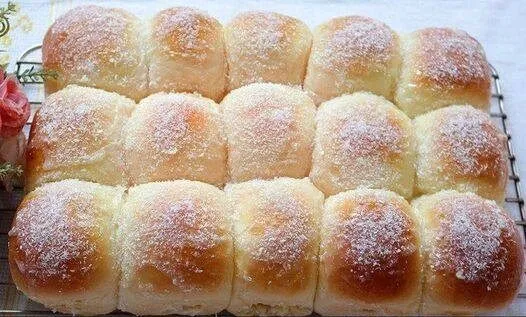 Pãezinhos de Leite Ninho