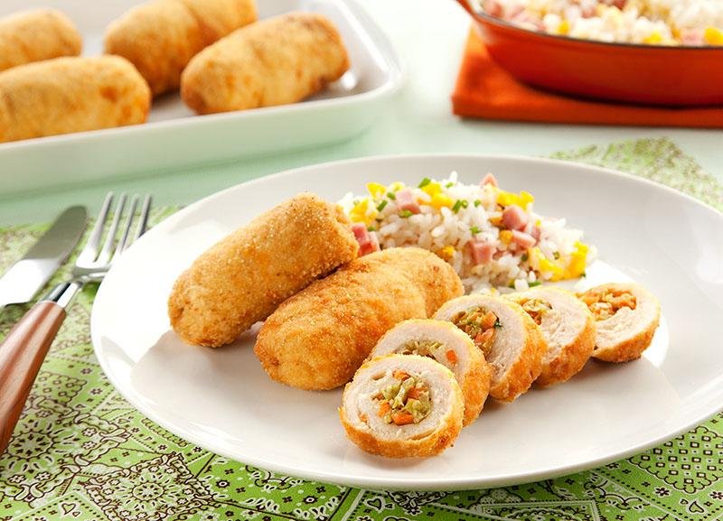 Rolê de Frango Empanado