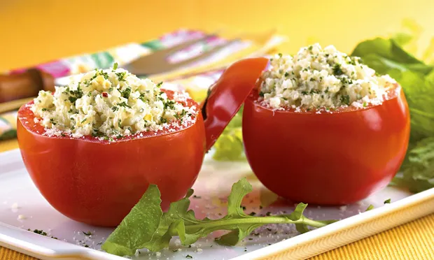 Tomates Recheados com Atum e Ovo