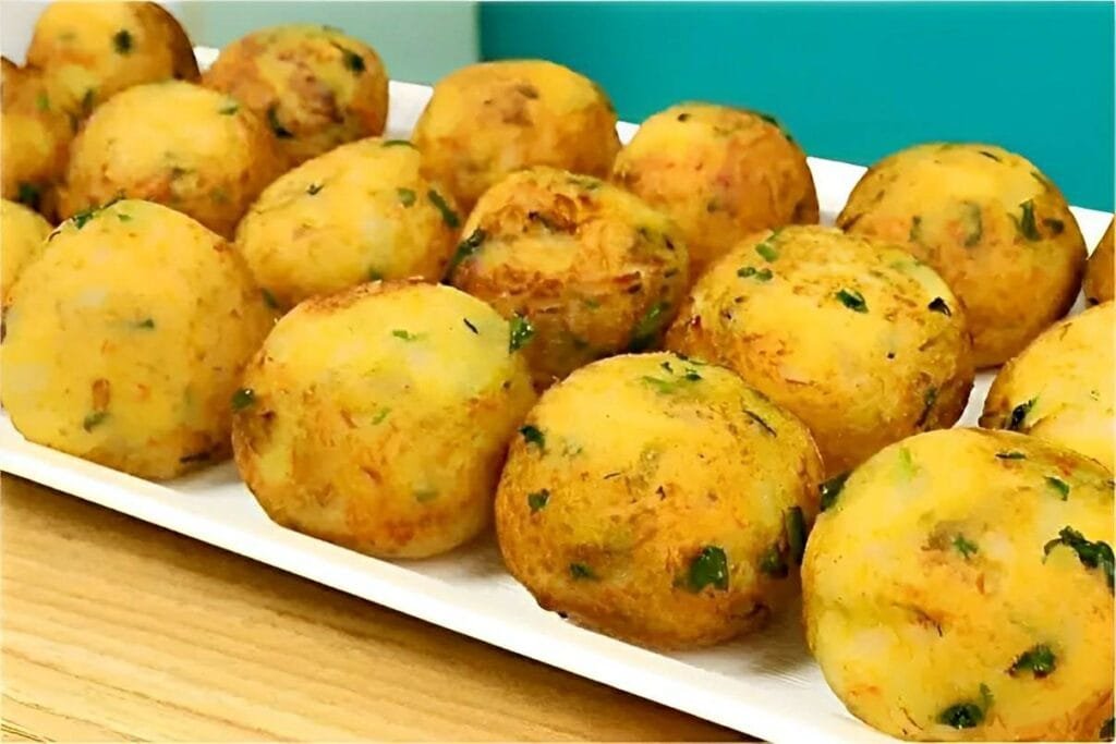 Bolinho de Batata com Frango
