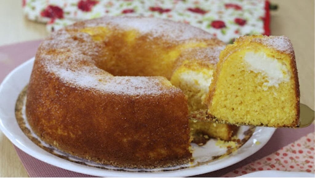 Bolo de milho com Requeijão
