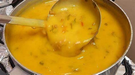 creme de mandioca com carne desfiada