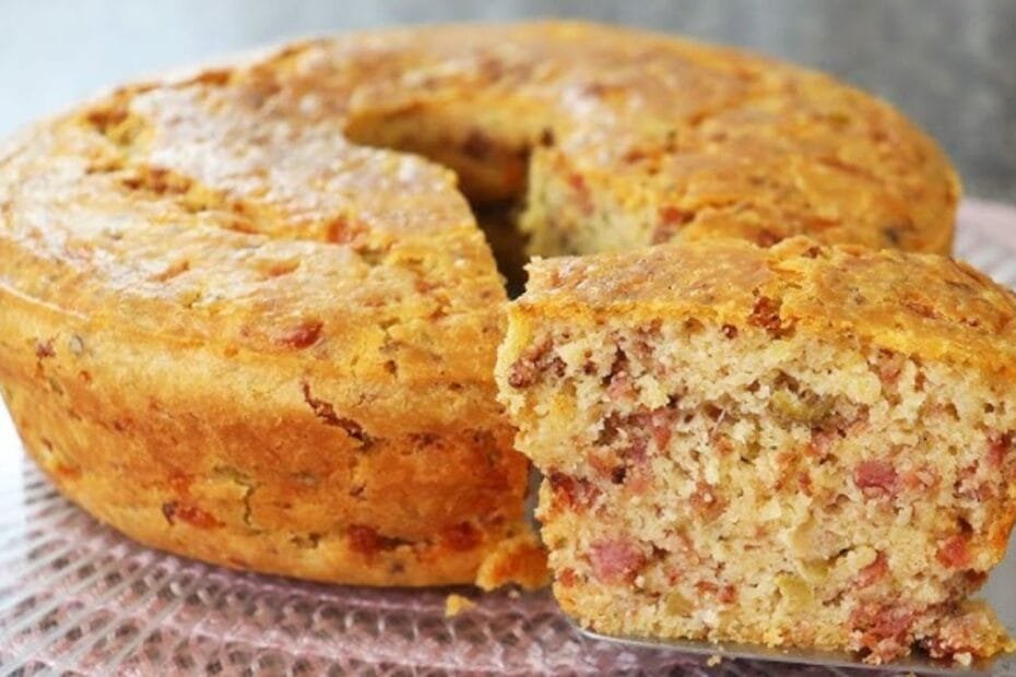 Bolo de Calabresa com Queijo