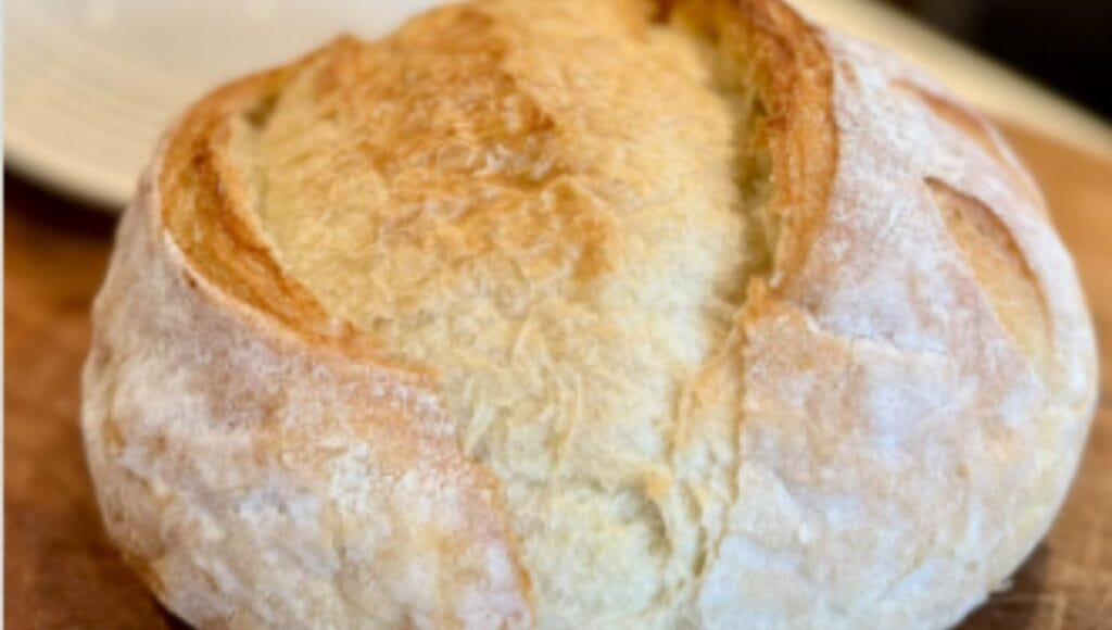 Pão com 4 Ingredientes e Sem Sovar