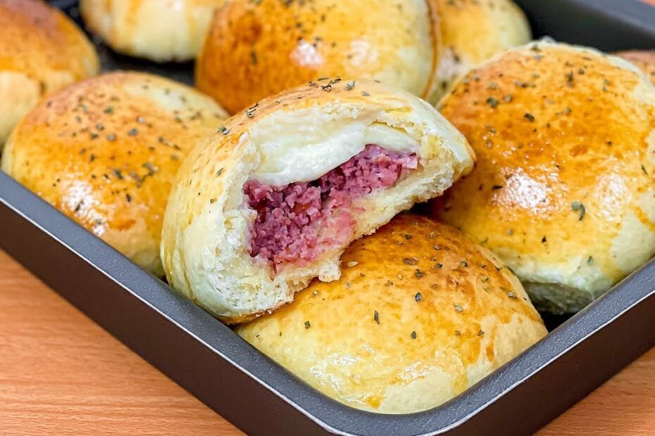 Massa Coringa de Mandioca é aquele tipo de receita que entra na cozinha como uma solução simples e sai como um verdadeiro tesouro de família.